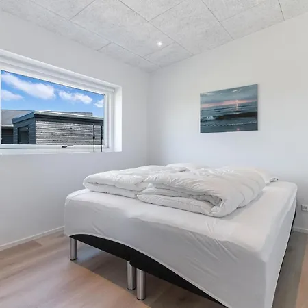 Beautiful In With 4 Bedrooms Holiday home