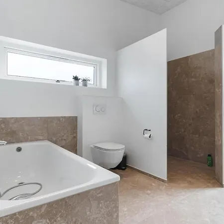 Beautiful In With 4 Bedrooms * Løkken