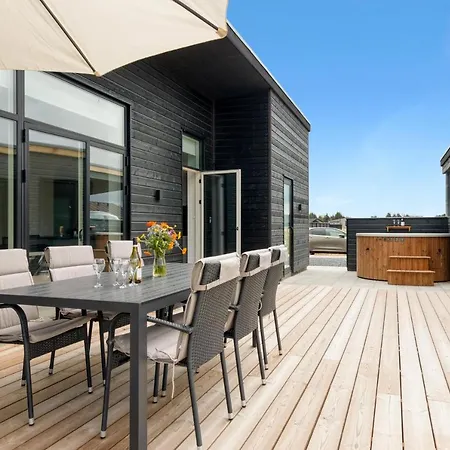 Beautiful In With 4 Bedrooms Dom wakacyjny Løkken