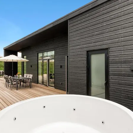 Dom wakacyjny Beautiful In With 4 Bedrooms Løkken