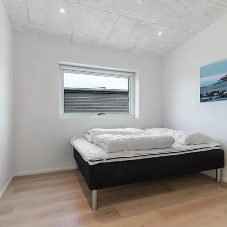 Dom wakacyjny Beautiful In With 4 Bedrooms