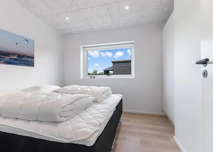 Dom wakacyjny Beautiful In With 4 Bedrooms