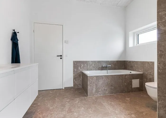 Beautiful In With 4 Bedrooms Dom wakacyjny Løkken