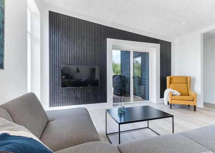 Beautiful In With 4 Bedrooms