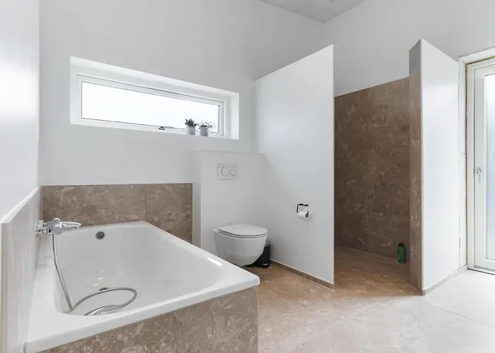 Beautiful In With 4 Bedrooms * Løkken