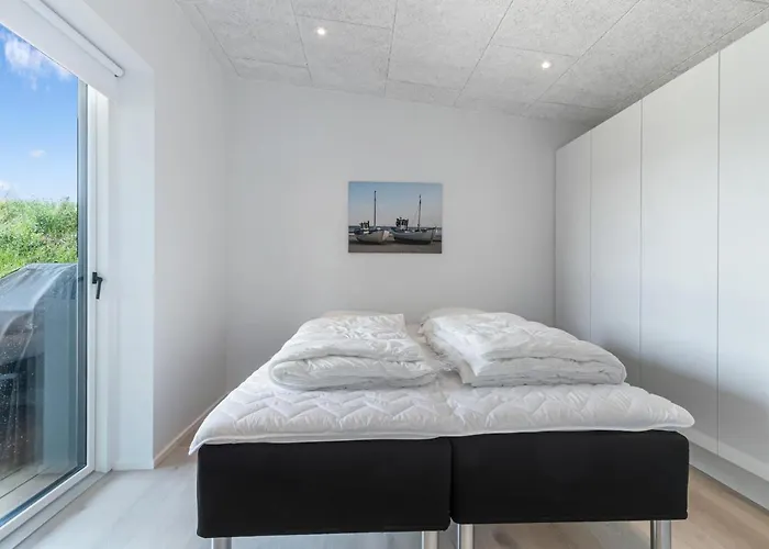 Beautiful In With 4 Bedrooms Løkken