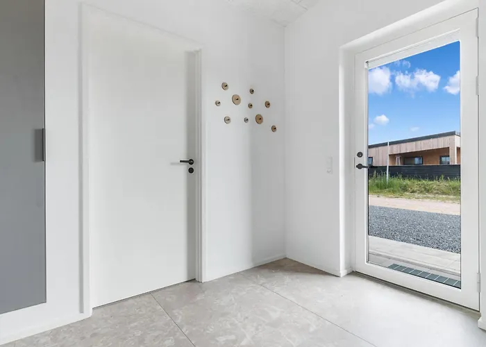 Beautiful In With 4 Bedrooms